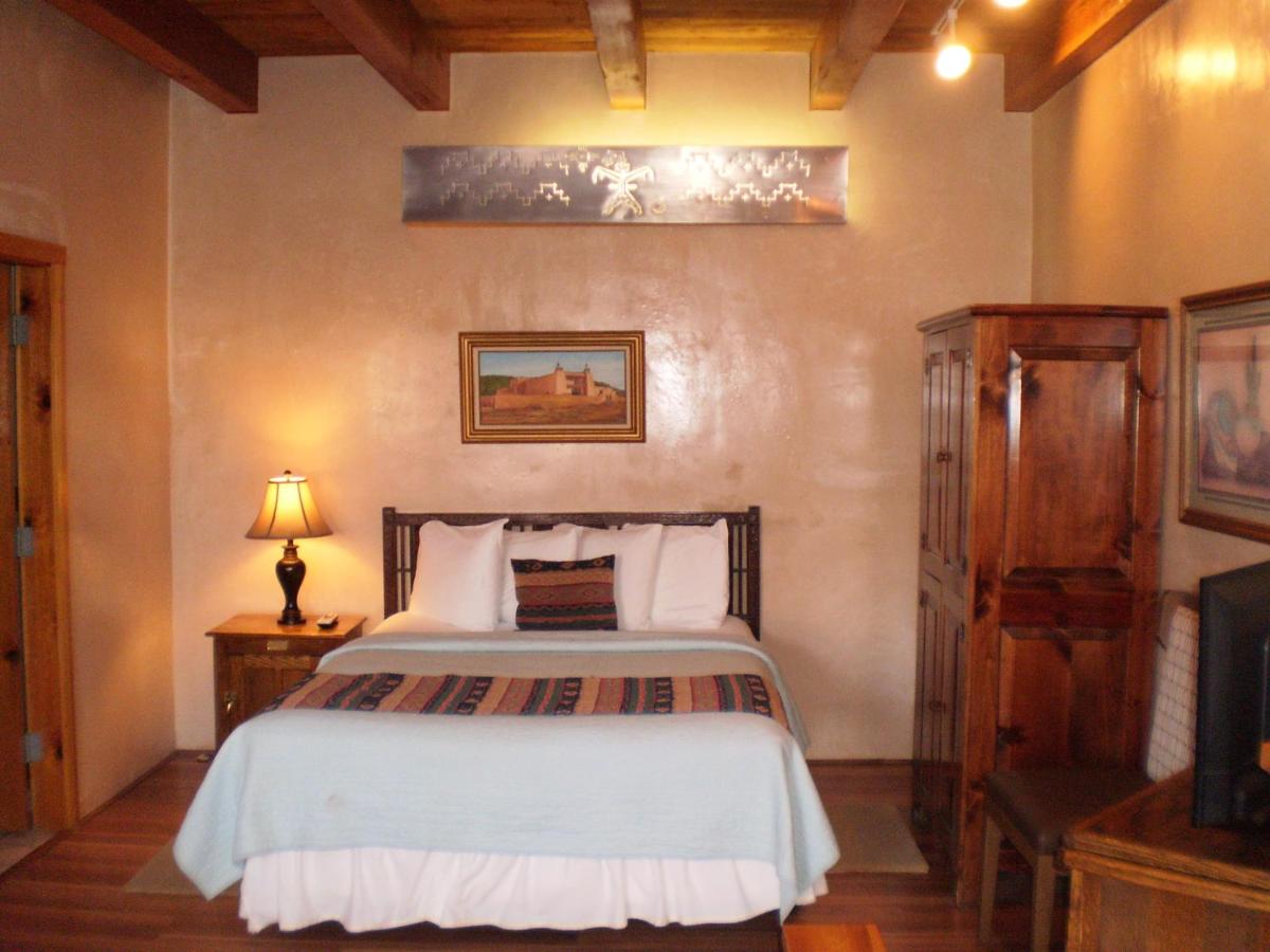 Guadalupe Inn - Housity