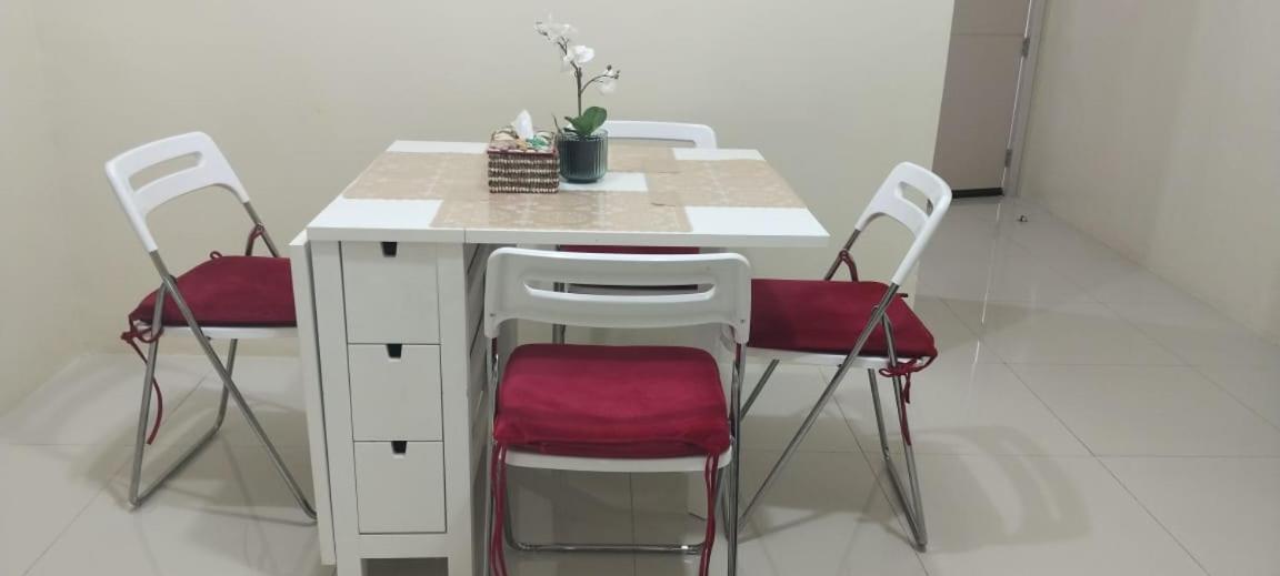 Suitetrails - 1 Bedroom unit near NAIA T3