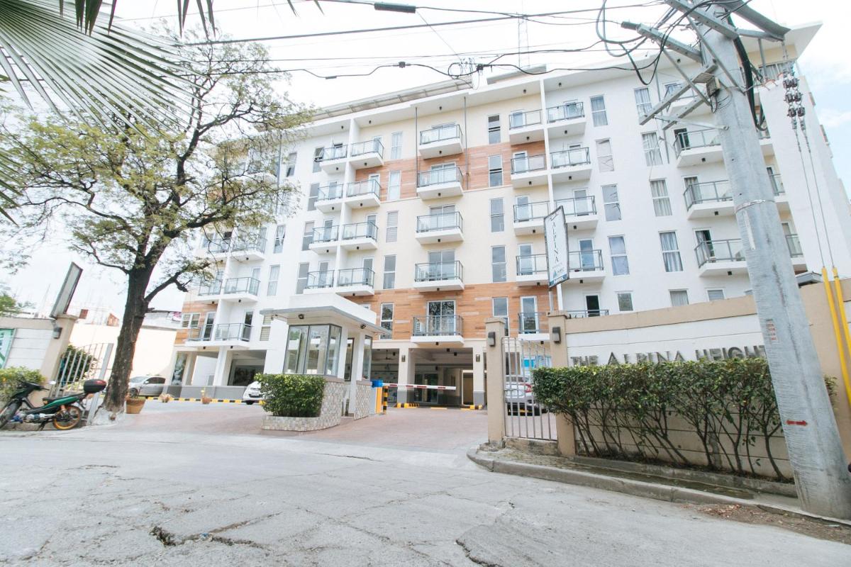 RedDoorz Plus at Alpina Heights Paranaque - Housity