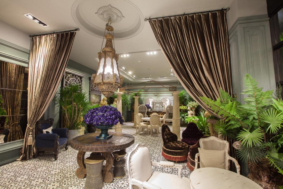 Chihpen Hotel Royal Kingdom - Housity