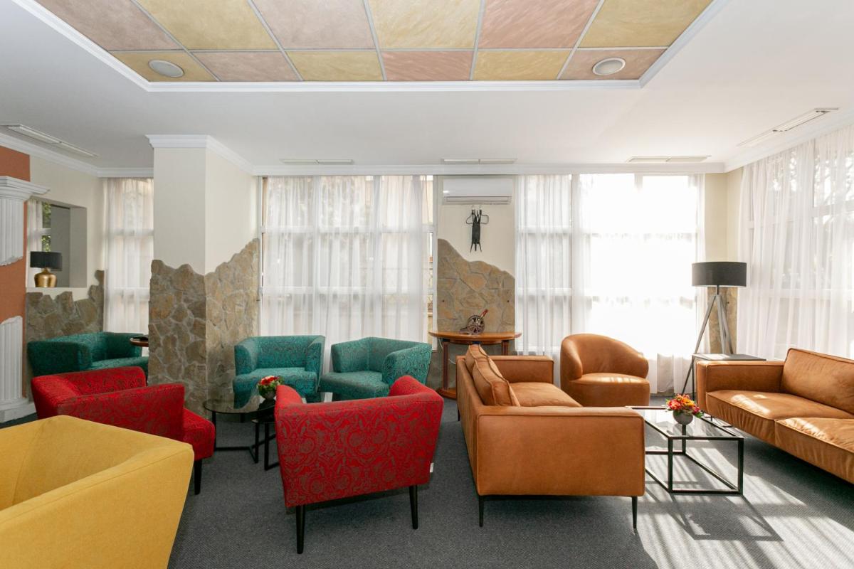 Hotel Mediterran - Housity