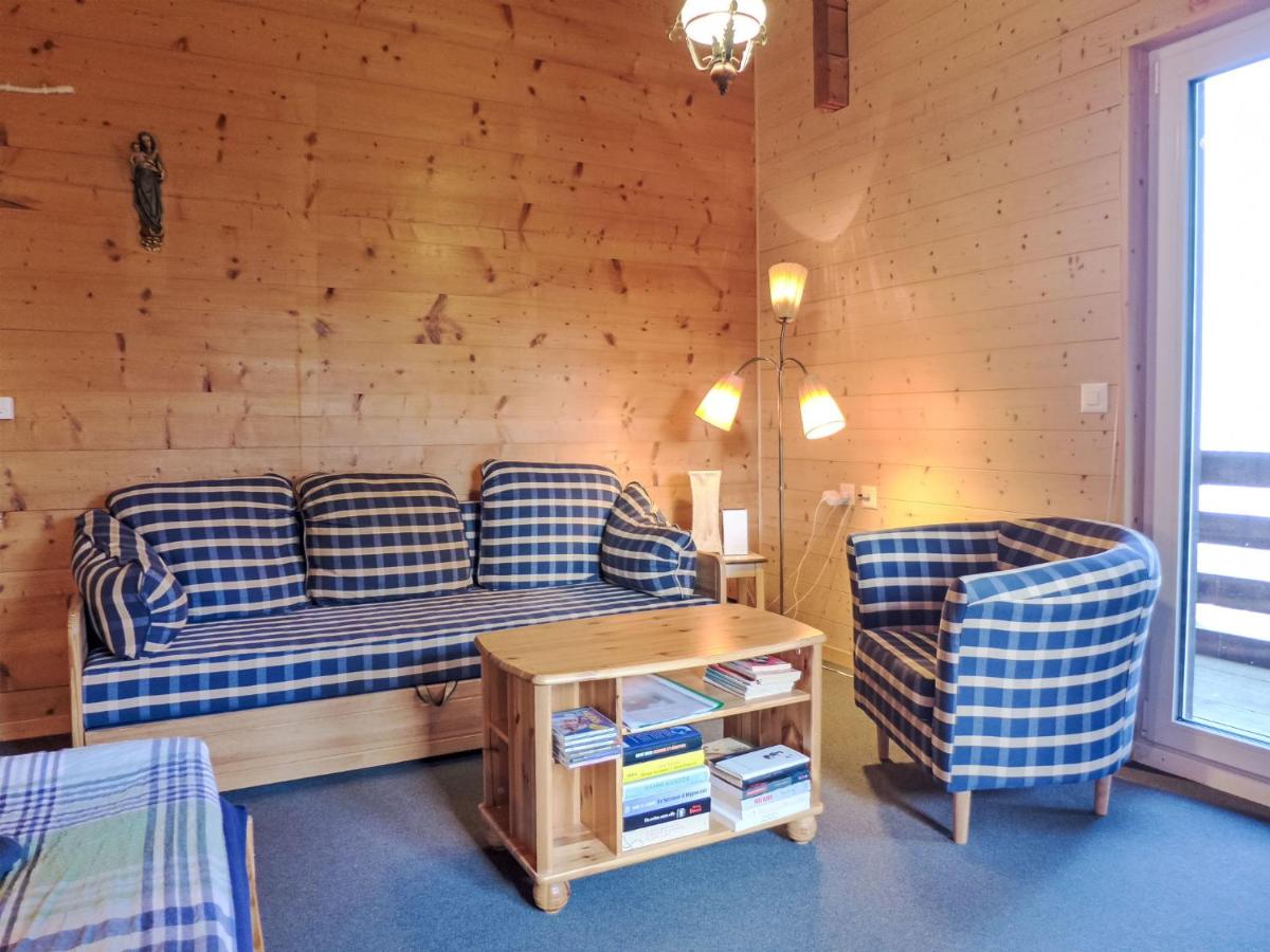 Holiday Home Chalet Ninette by Interhome - Housity