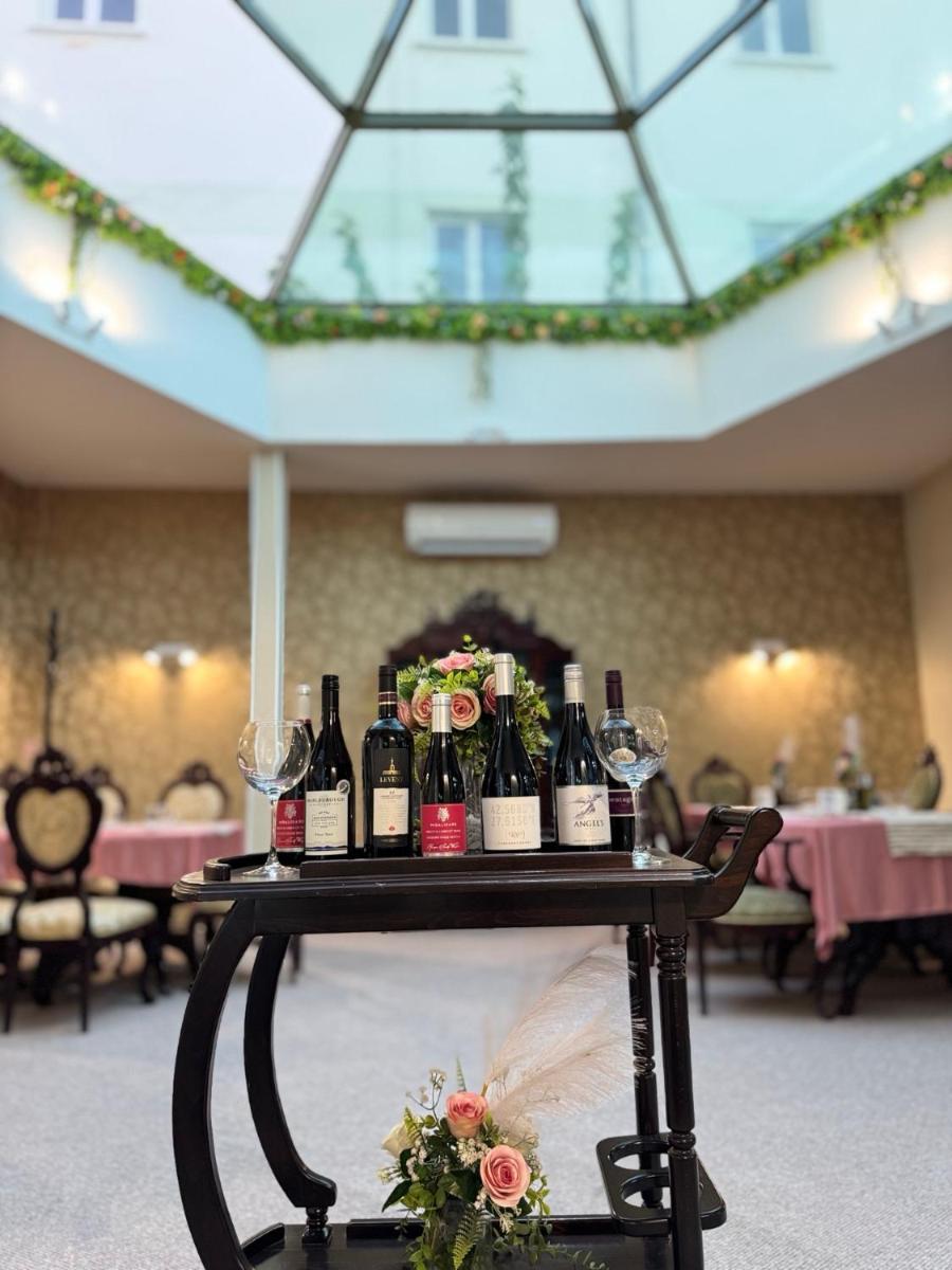 Bistra & Galina Hotel - Housity