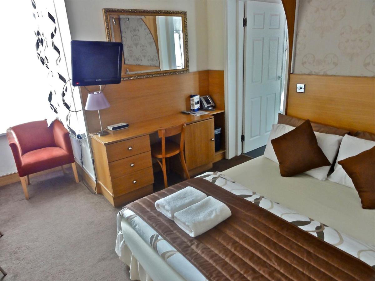 Skylark Guest House - Housity