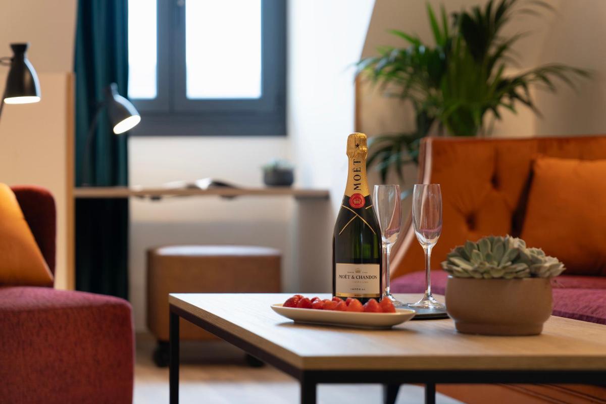 Zona de estar de Axel Hotel Bilbao - Adults Only