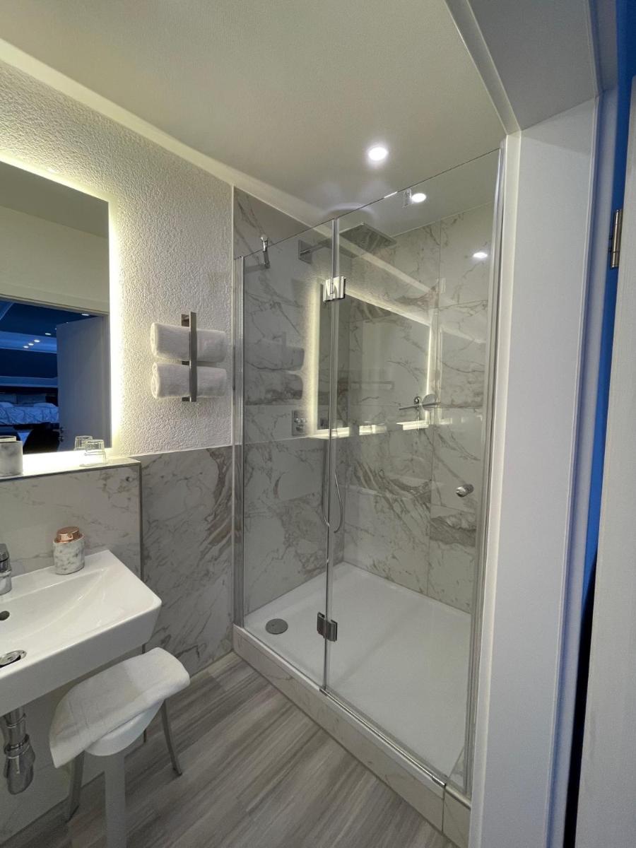 Hotel Rosenheim - Housity