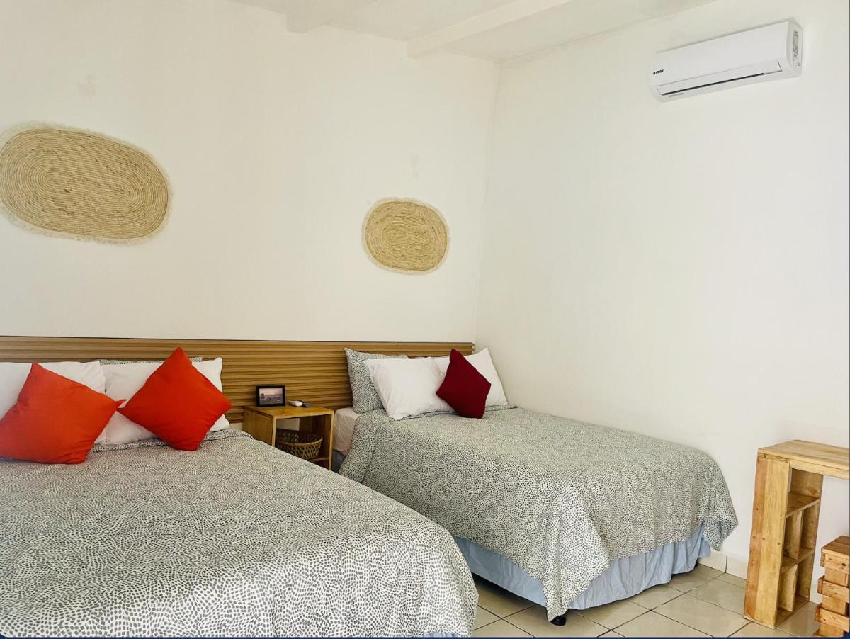 The Beach Break Hotel El Cocal - Housity