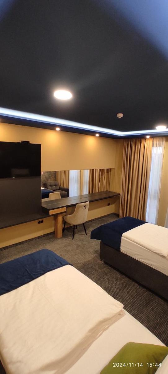 HOTEL LOBBY - Housity
