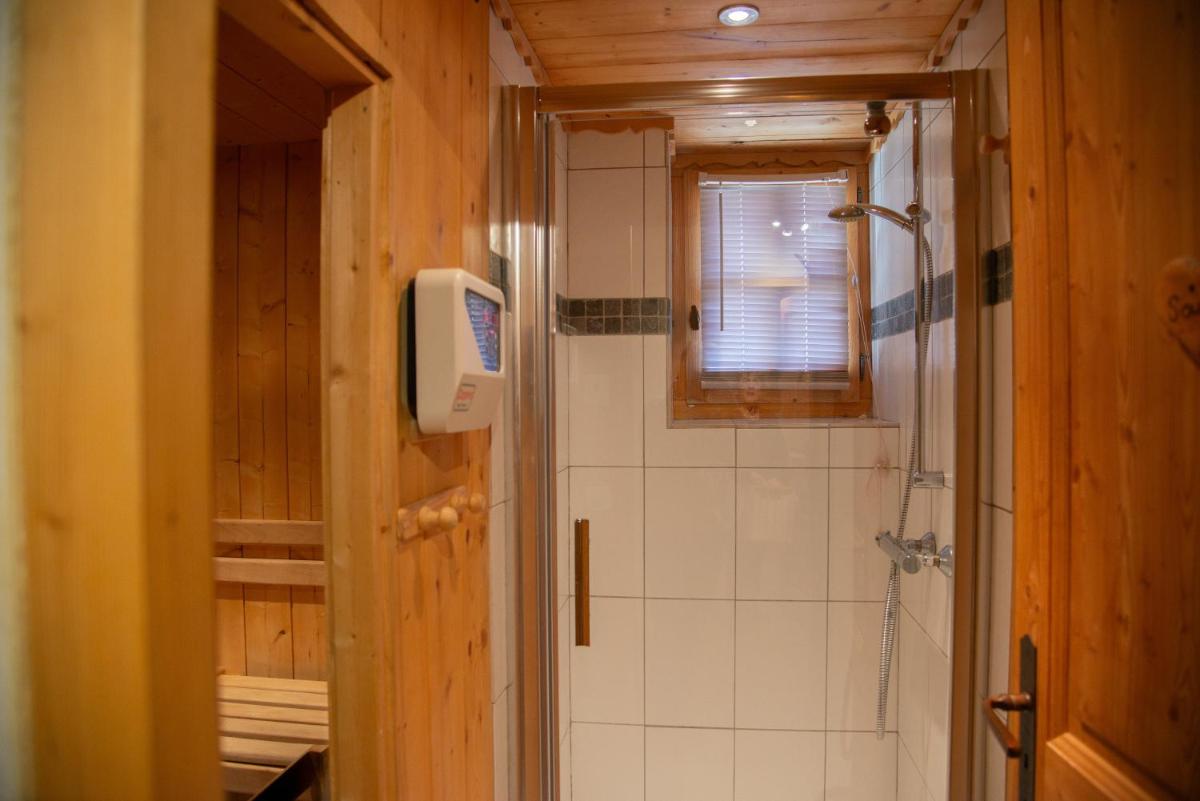 CHALET de charme 13 personnes avec Sauna SKI O PIEDS - Housity