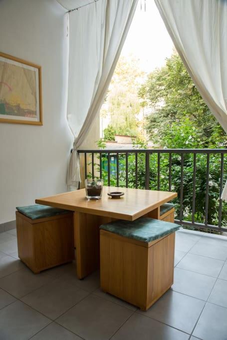 central apt whit a balcony and free parking space - Housity