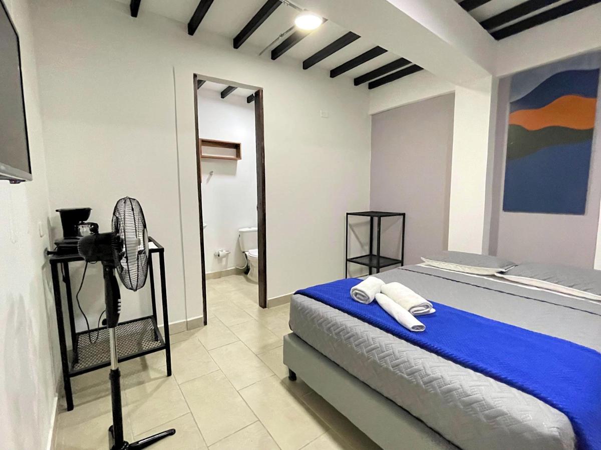 M1145 Aparta Loft - Housity