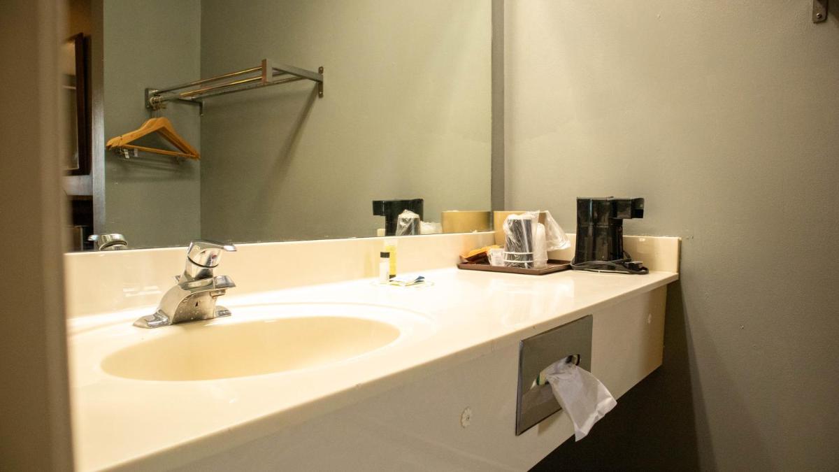 Executive Inn Yanceyville - Housity