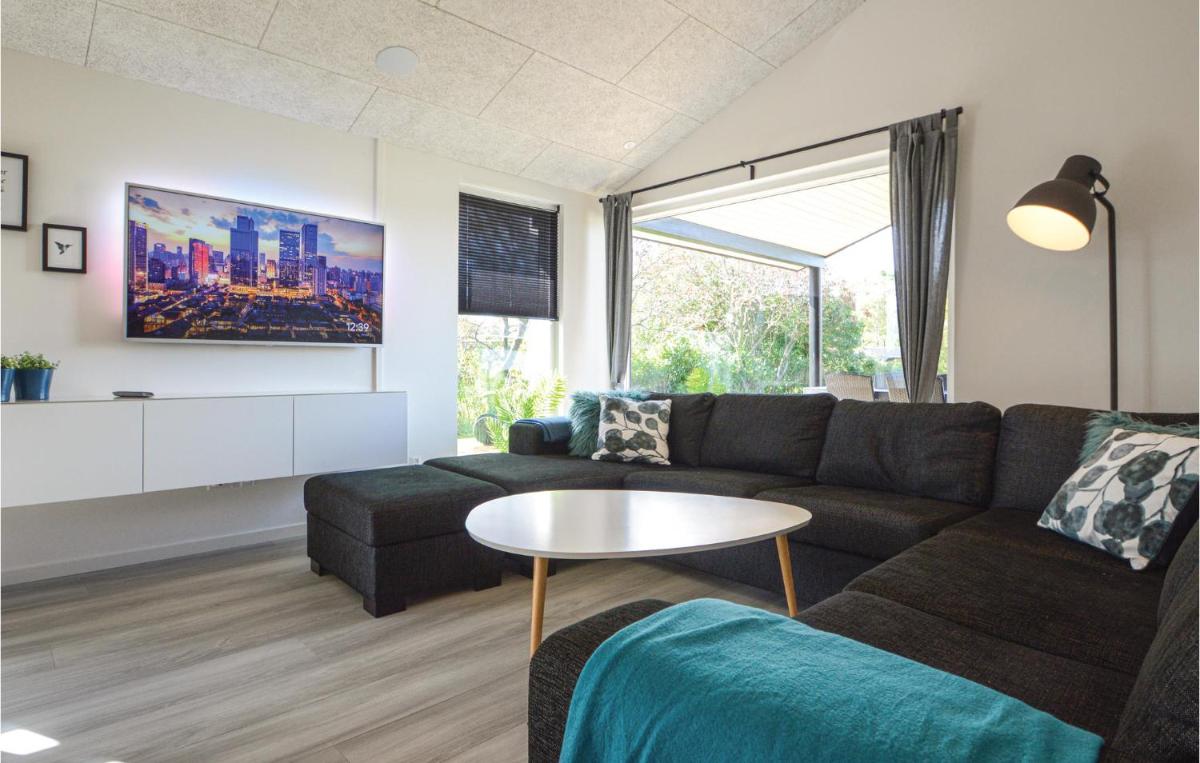 Four-Bedroom Holiday Home In Haderslev - Housity