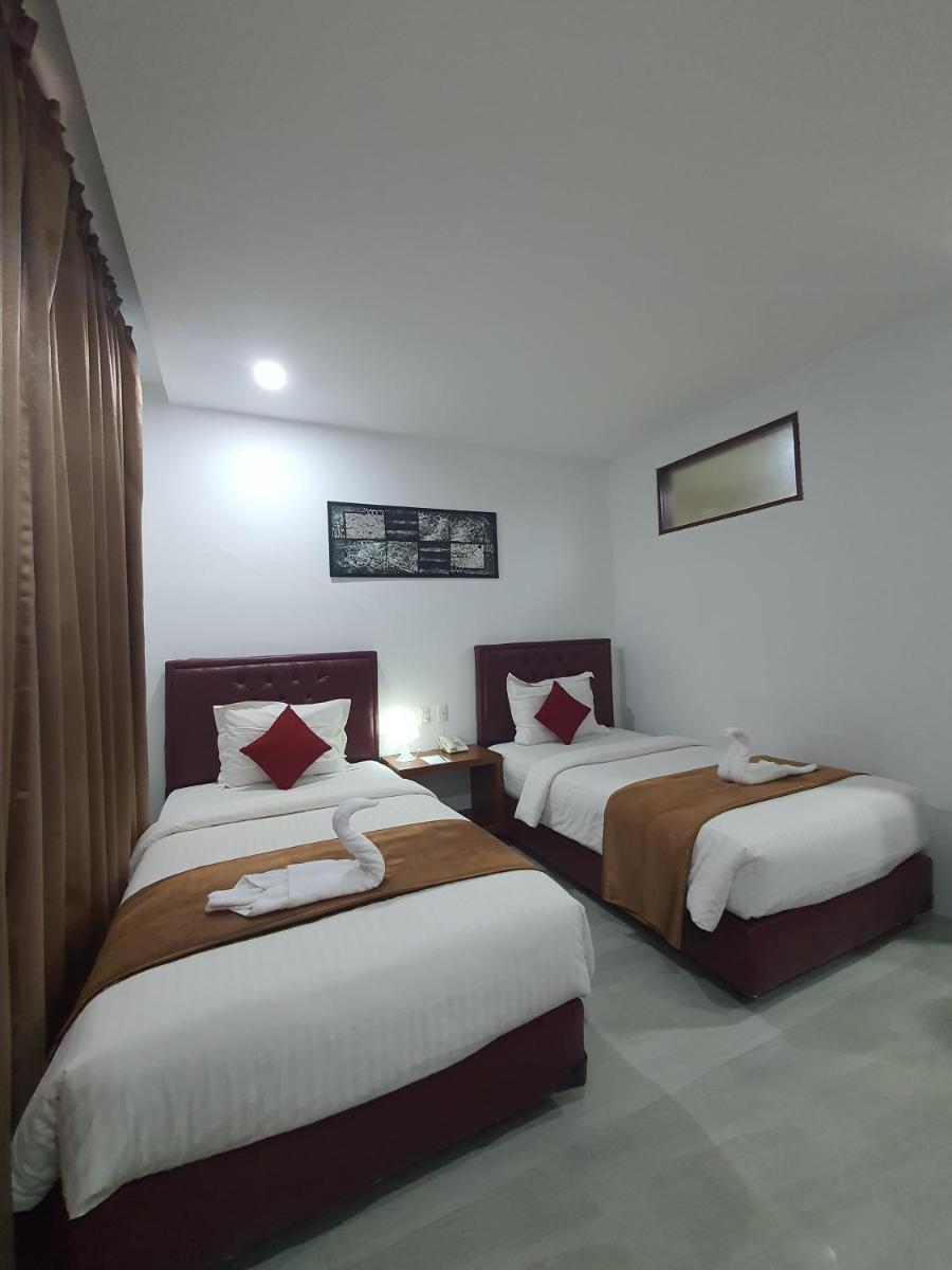 Grand Mahoni Hotel - Housity