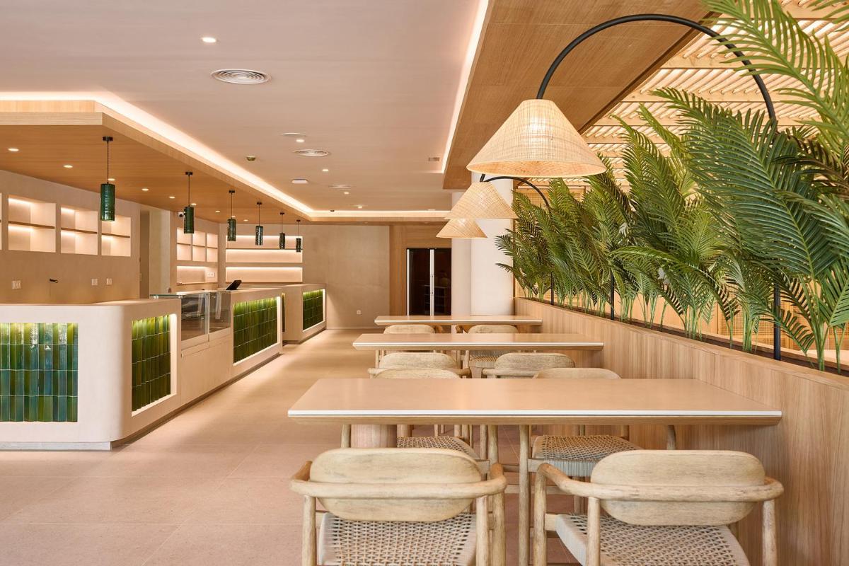 Un restaurante o sitio para comer en Calderona Wellness