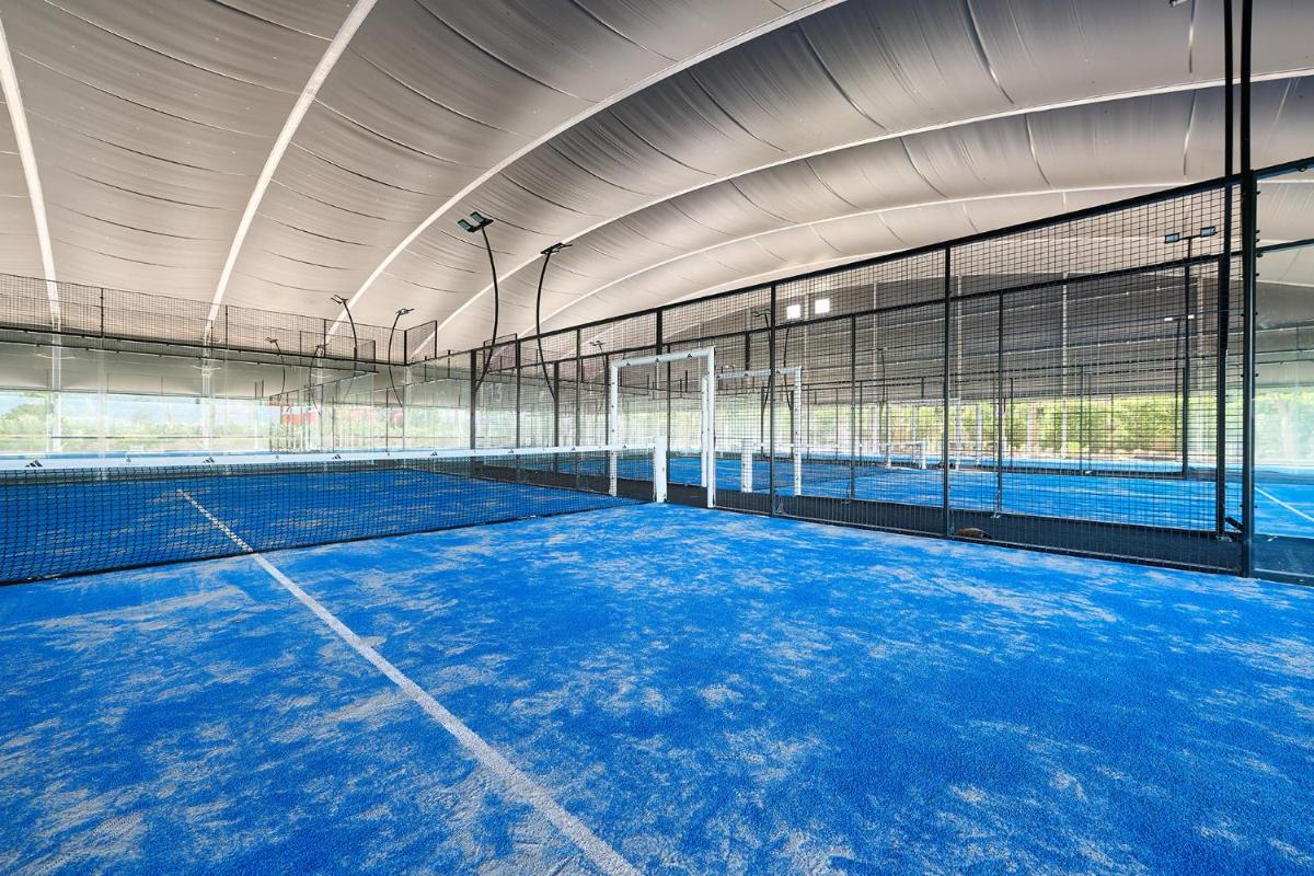 Piscina en o cerca de Calderona Wellness