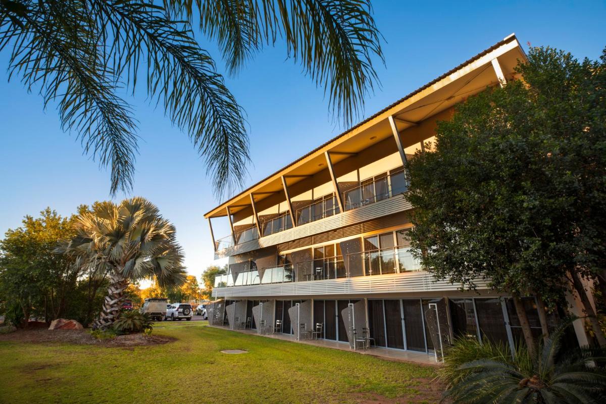 Crowne Plaza Alice Springs Lasseters, an IHG Hotel - Housity