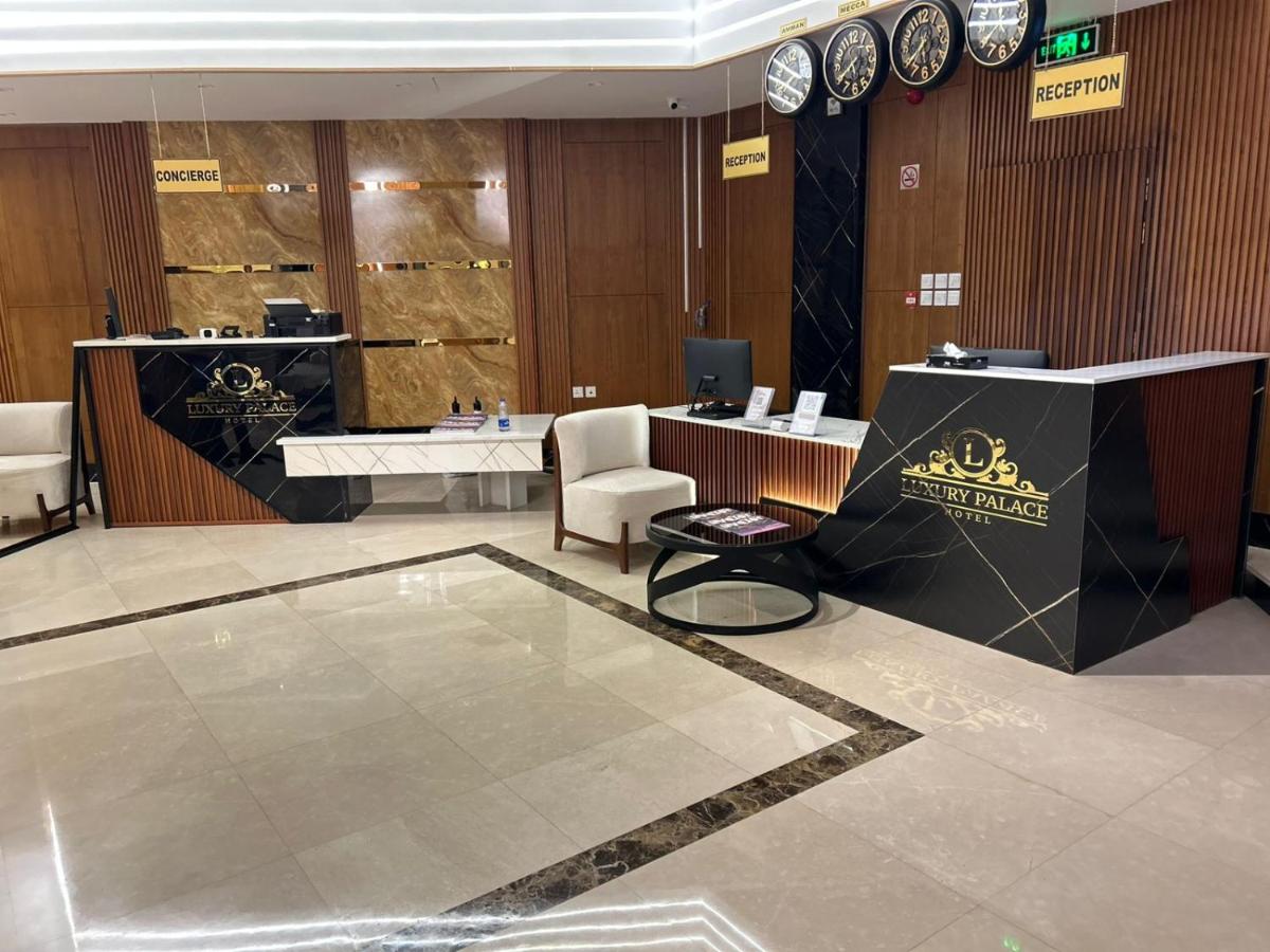 Suitetrails - Luxury Palace Hotel