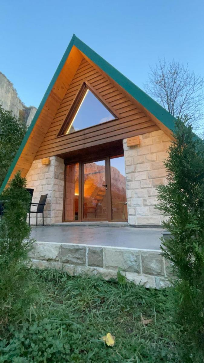 Eco resort Komarnica - Housity