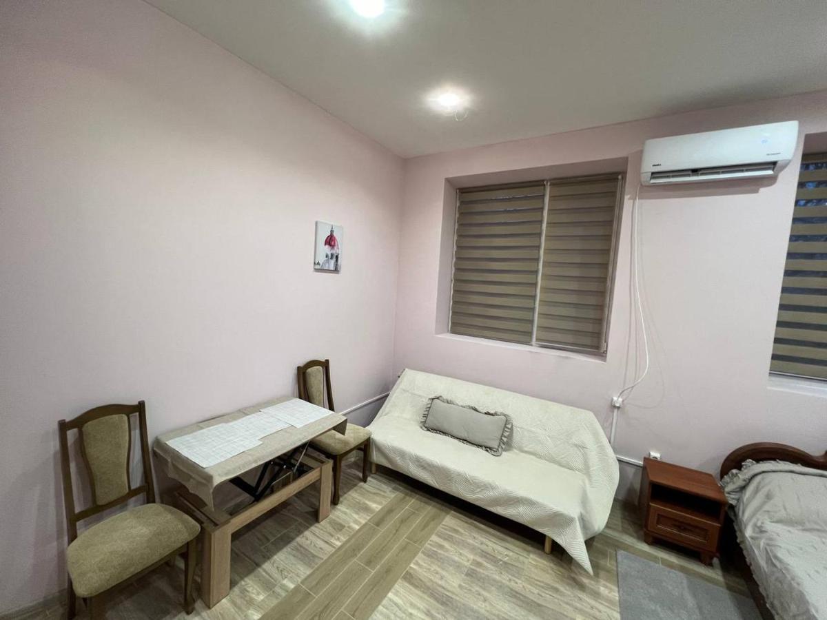 Seven Stars - Housity