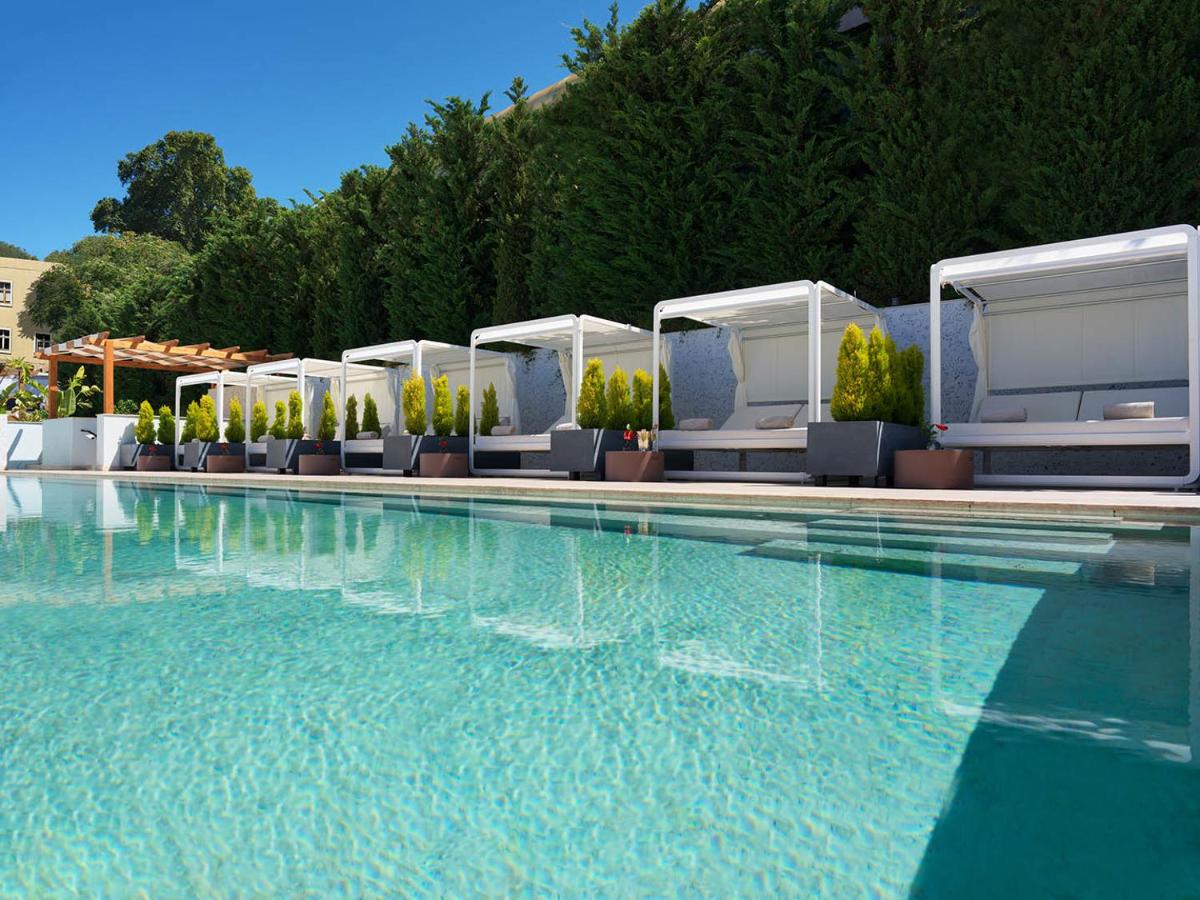 A piscina em ou perto de The One Palácio da Anunciada