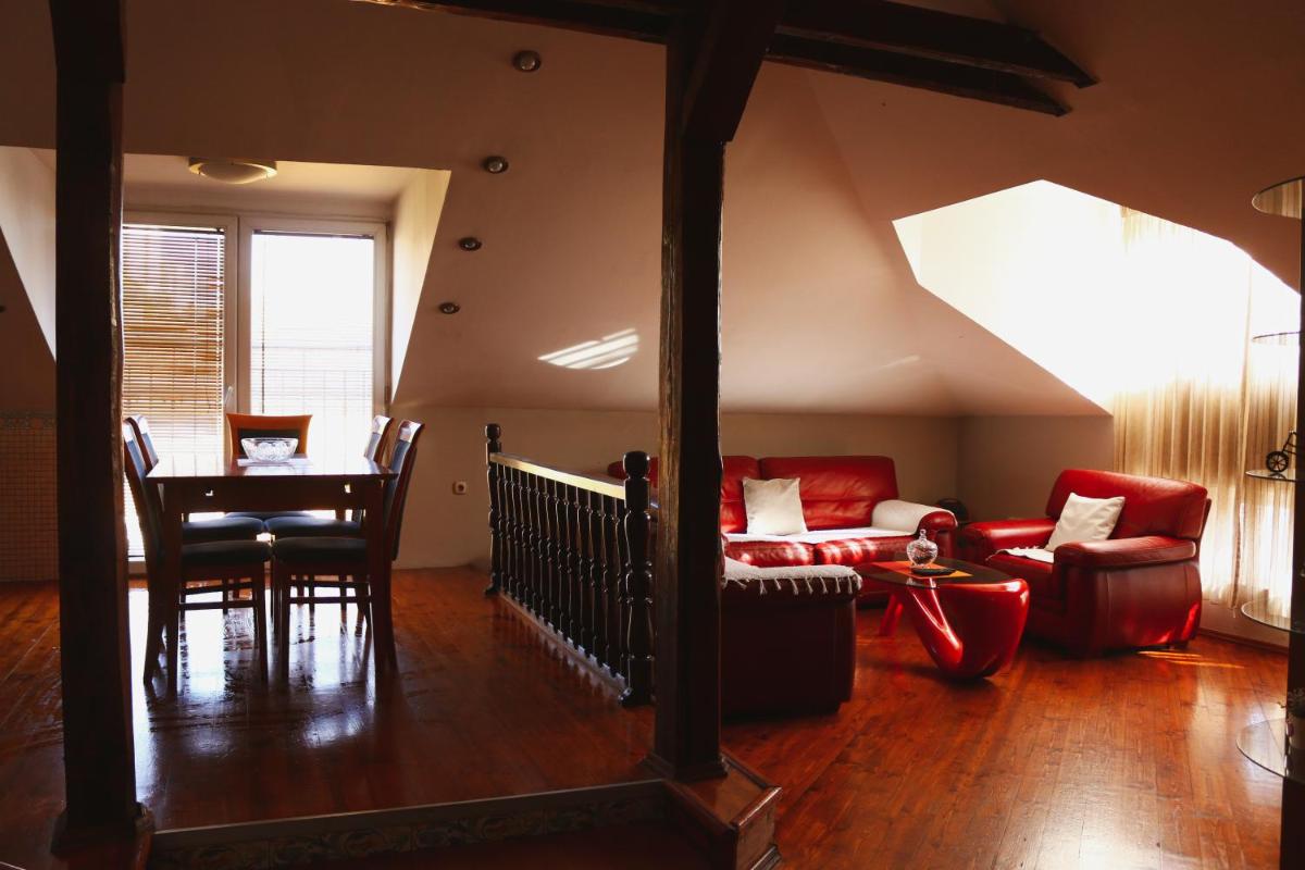Pako's Apartment - Housity