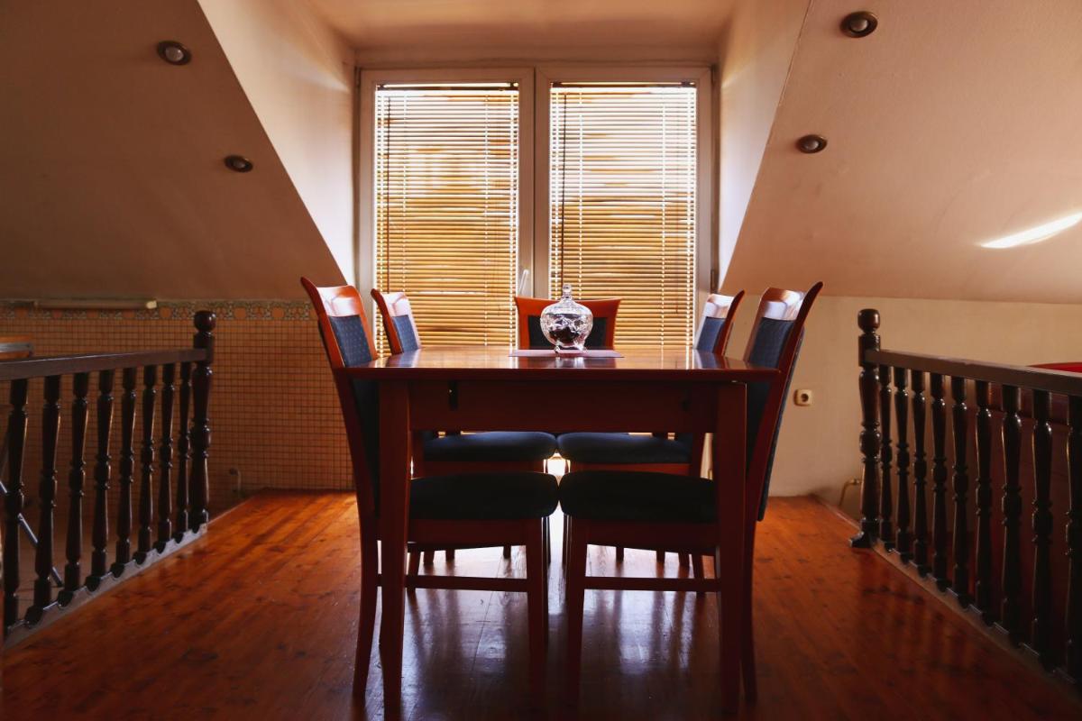 Pako's Apartment - Housity