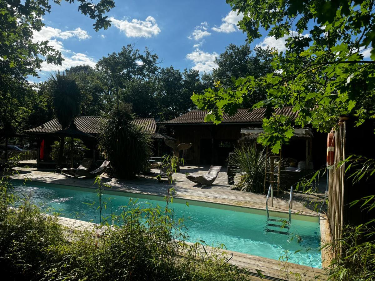 Au Bois Flotté - Housity