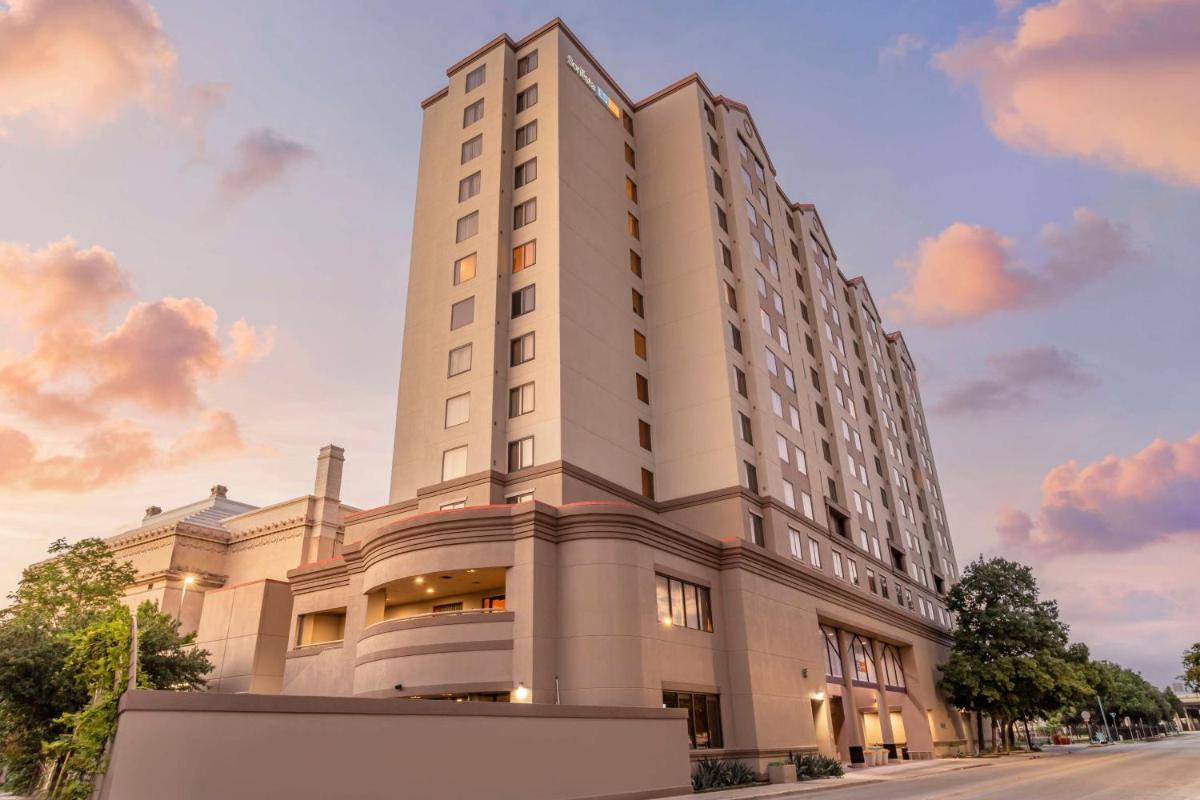Sonesta ES Suites San Antonio Downtown Alamo Plaza - Housity