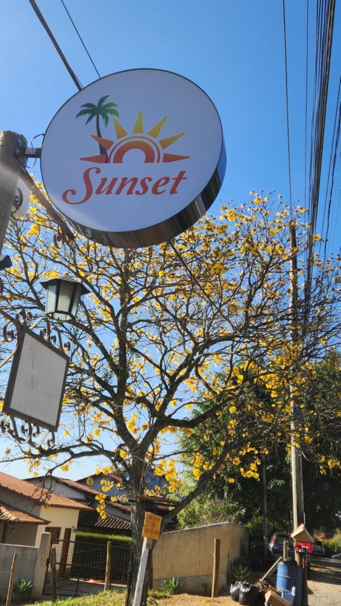 Chalé Sunset - Housity