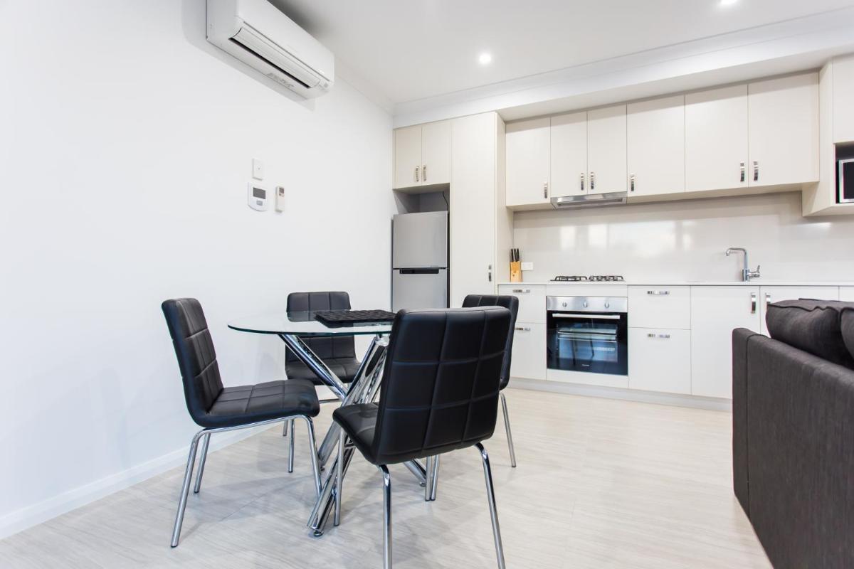 Reflections By Rockingham Apartments - Housity