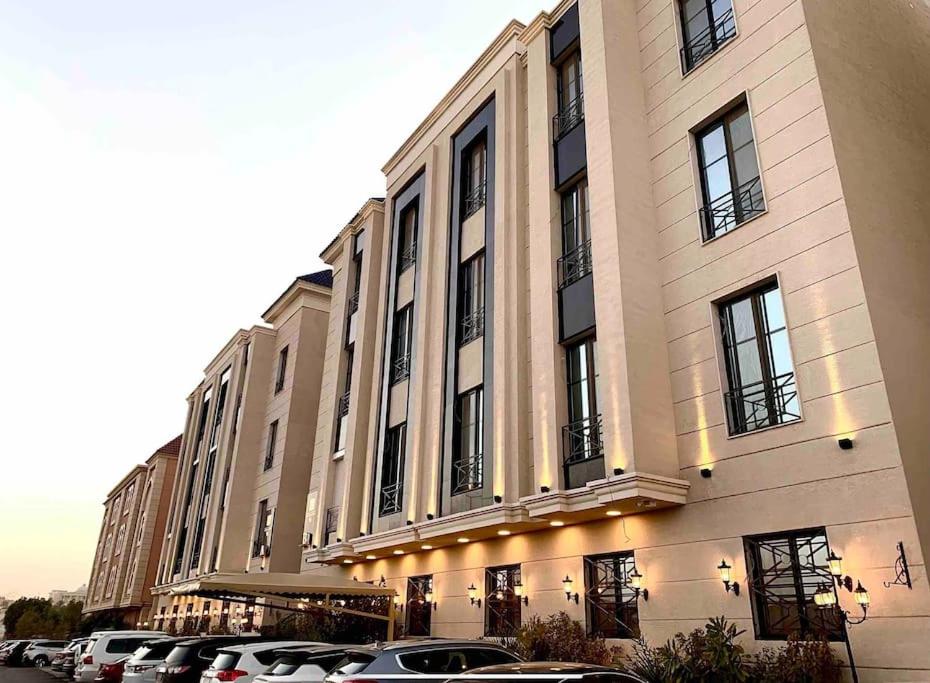 3BR Luxe Stay I Comfort & Fun in Riyadh - Housity