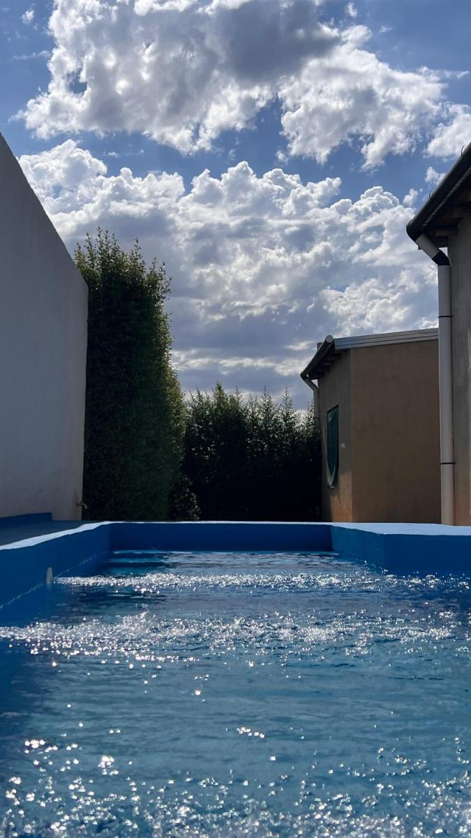 Casa Con Pileta Privada - Housity
