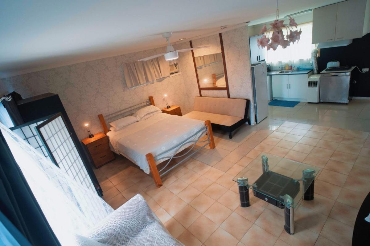JJJGM PLACE @ ALEX HILLS - Housity