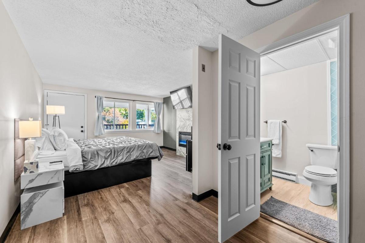 Green Harbor Hotel - Housity