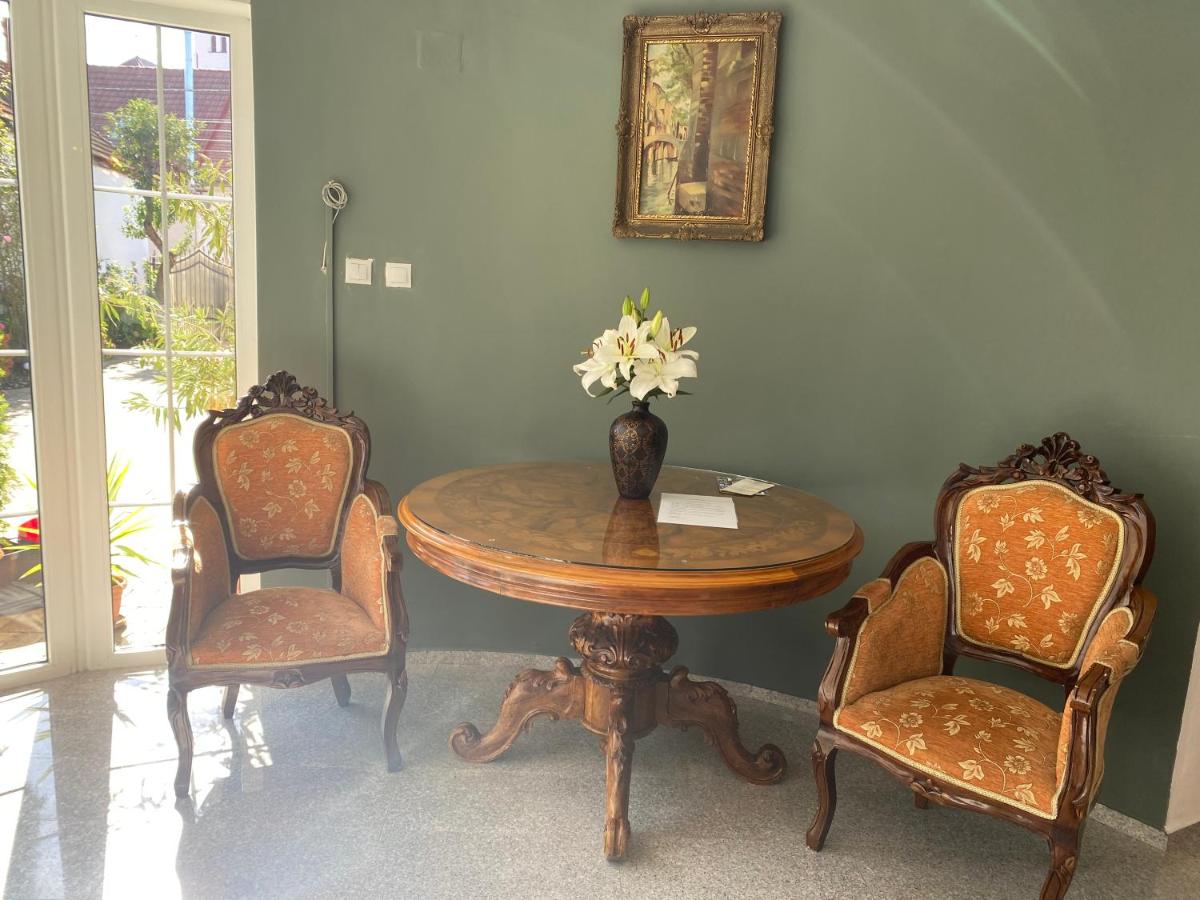 Budux Delux Vila - Housity