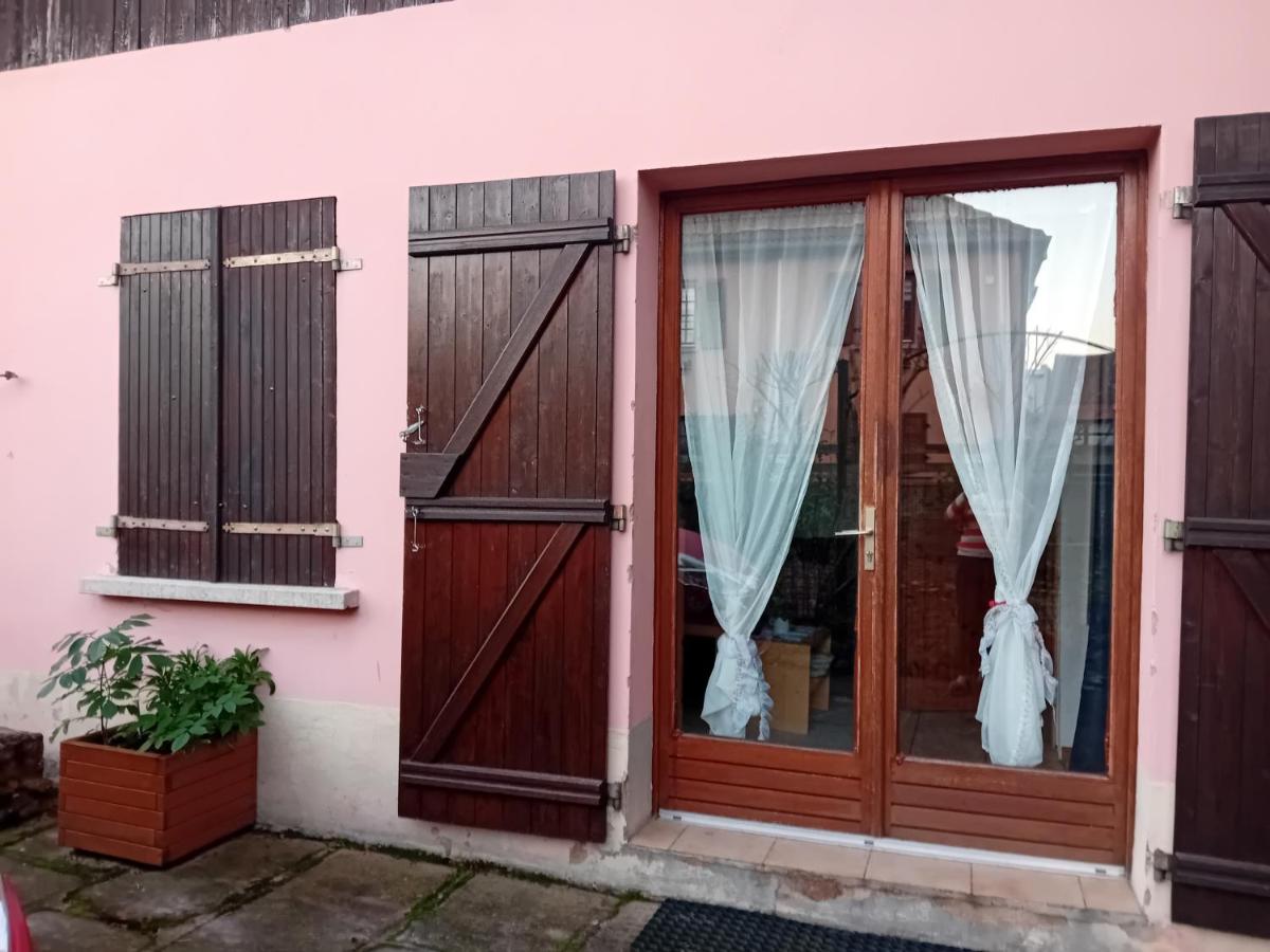 Chambre spacieuse dans joli village alsacien - Housity