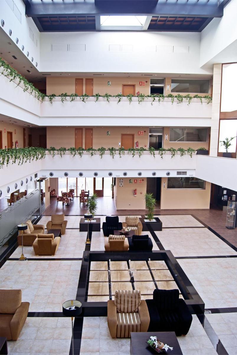 Imagen de la galería de Hotel Andalussia, en Conil de la Frontera