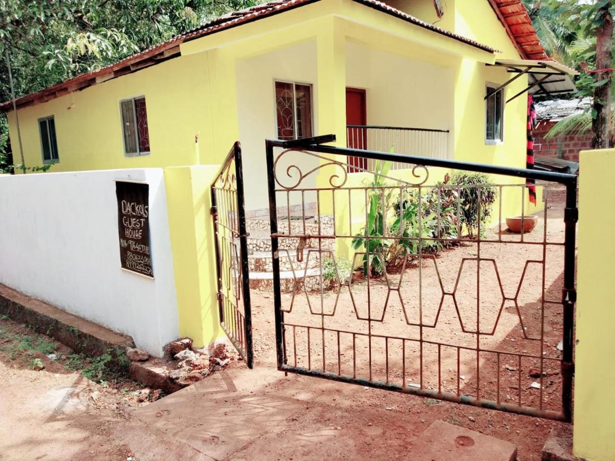 Dhaklos Guest house - Housity