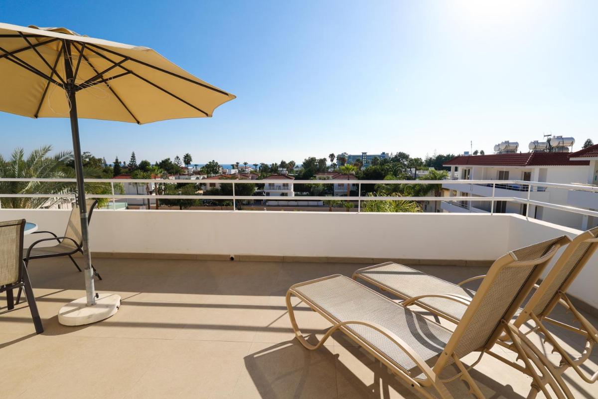 Nissi 3 C14 Sea View Top Floor Apartment - Housity