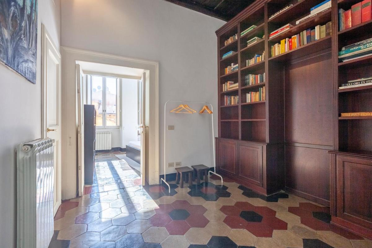 Spanish Steps Charming Apartment, New Opening - Housity