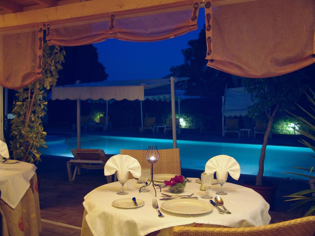 A piscina em ou perto de Cerro Da Marina Hotel - Adults Only