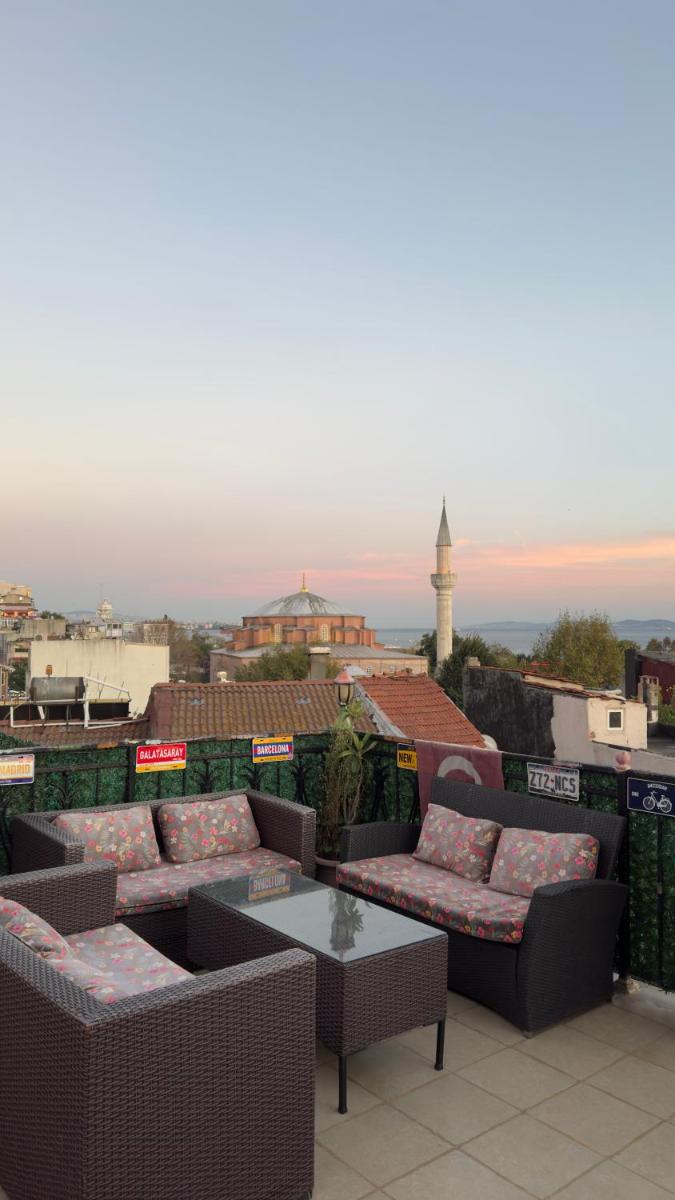 Green Life Apart Hotel - Hizvo