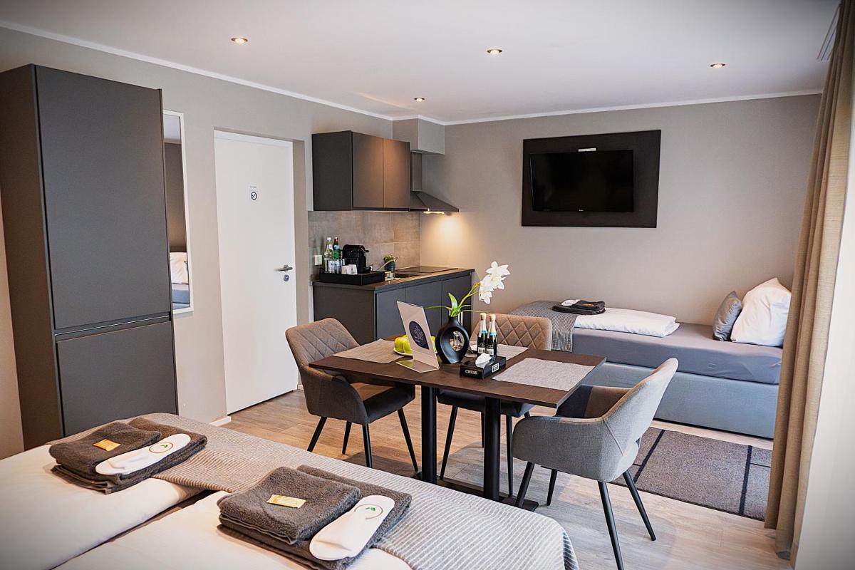LiRo Hotel-Pension Haus Andrea - Housity