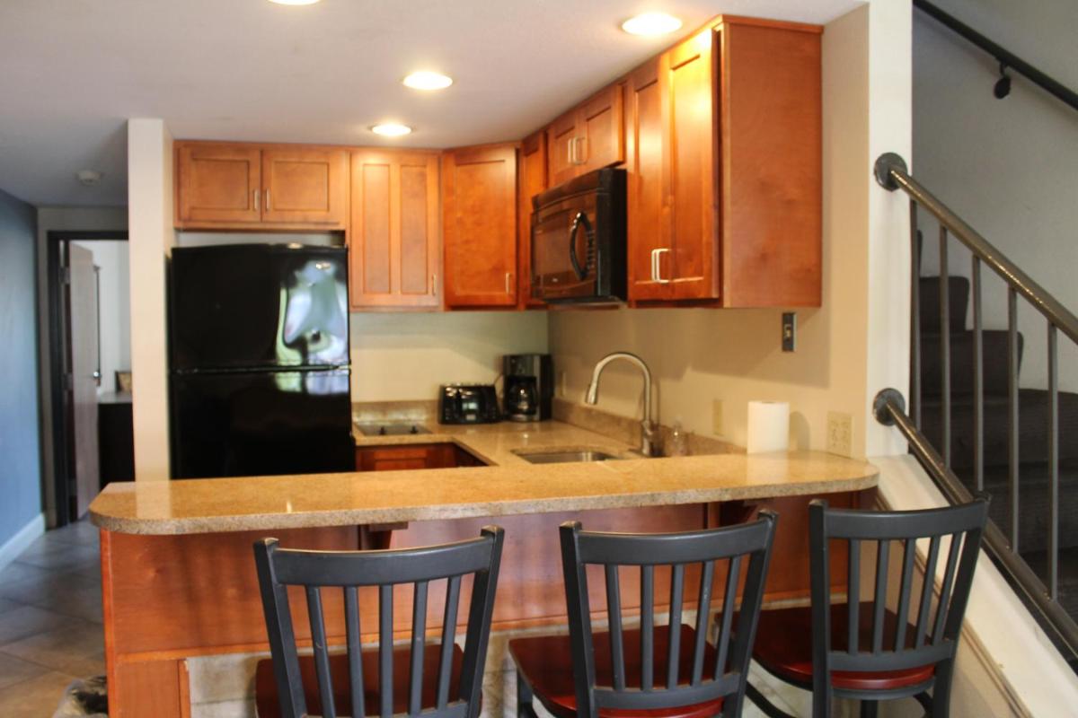 Put-in-Bay Resort & Conference Center - Housity