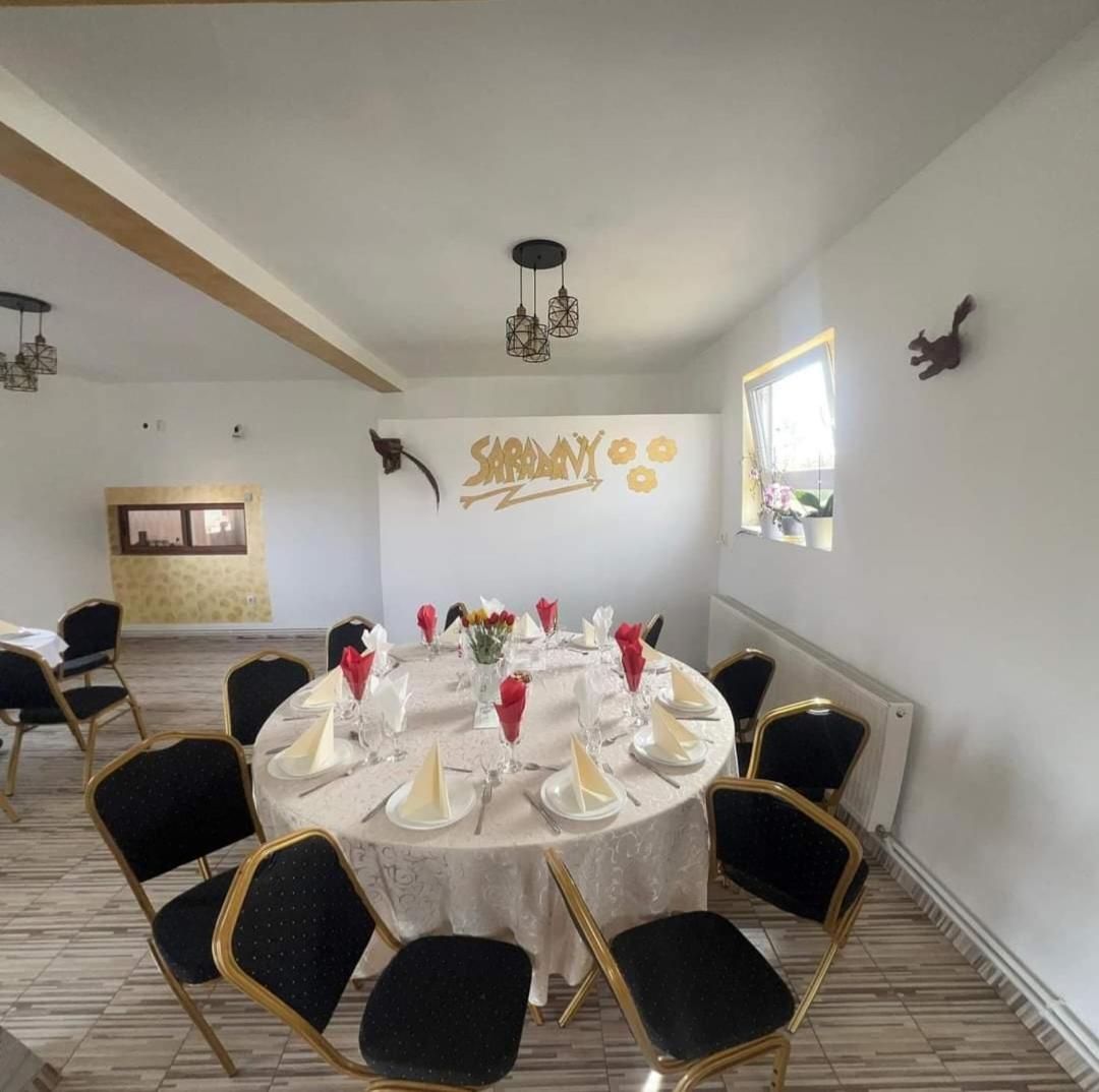 Pensiunea Saradavy - Housity