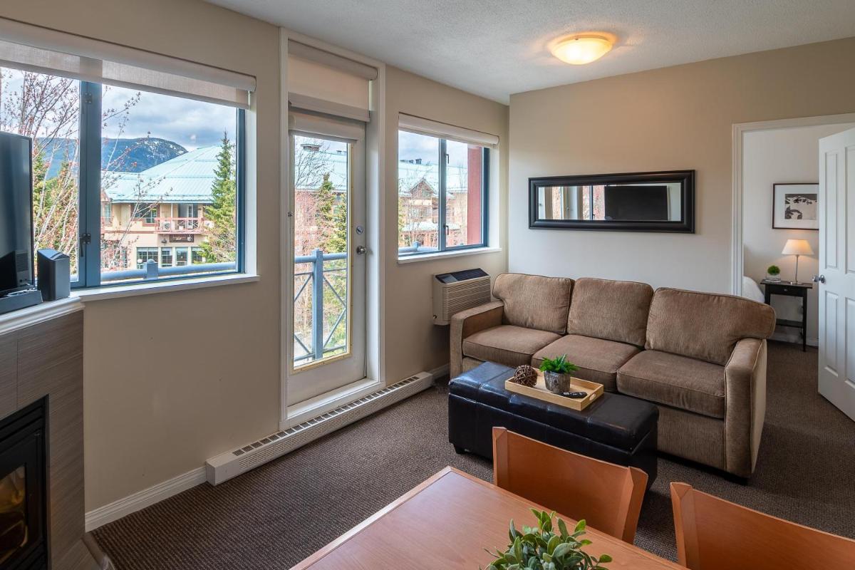 Alpenglow Lodge Fika One Bedroom by MVA - Housity