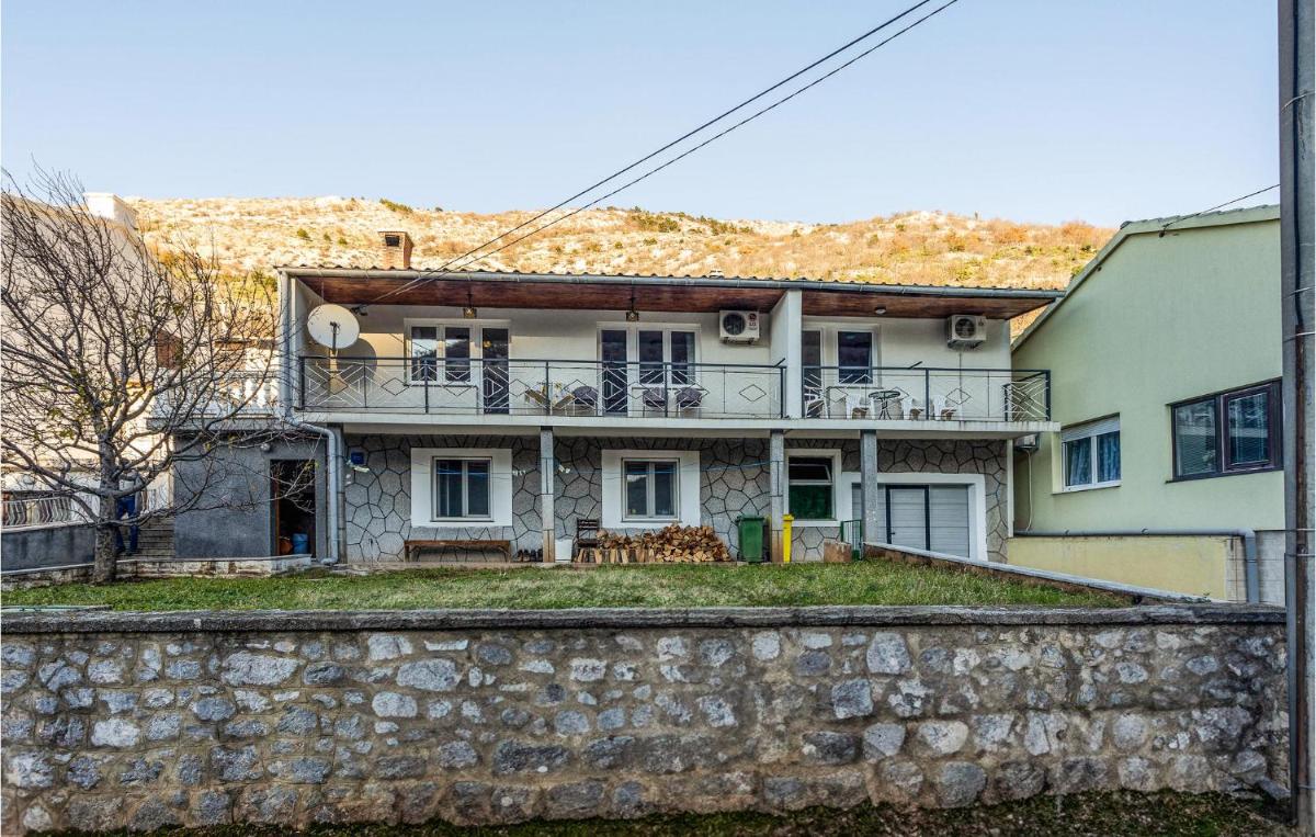 2 Bedroom Gorgeous Apartment In Knezica - Housity