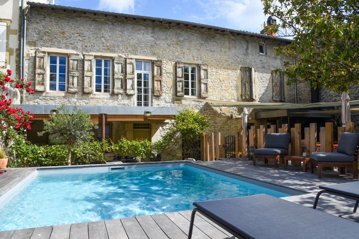 L'Autre Jardin, centre historique, calme, garage gratuit - Hizvo