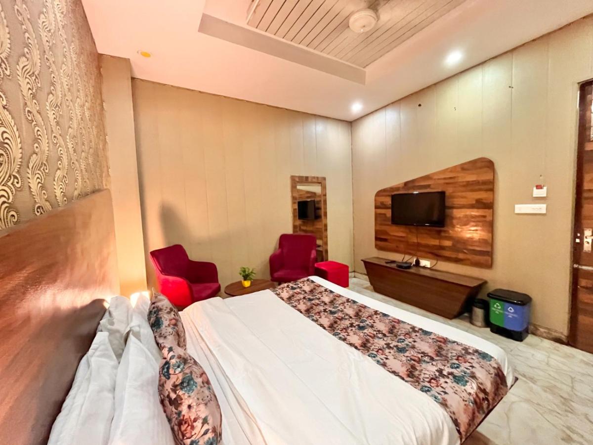 Pearl Grand-A Unit of Elena Group - Housity